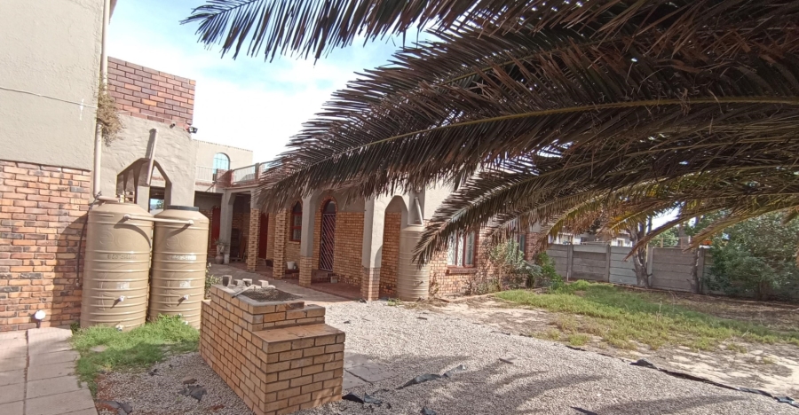 5 Bedroom Property for Sale in Parkersdorp Western Cape